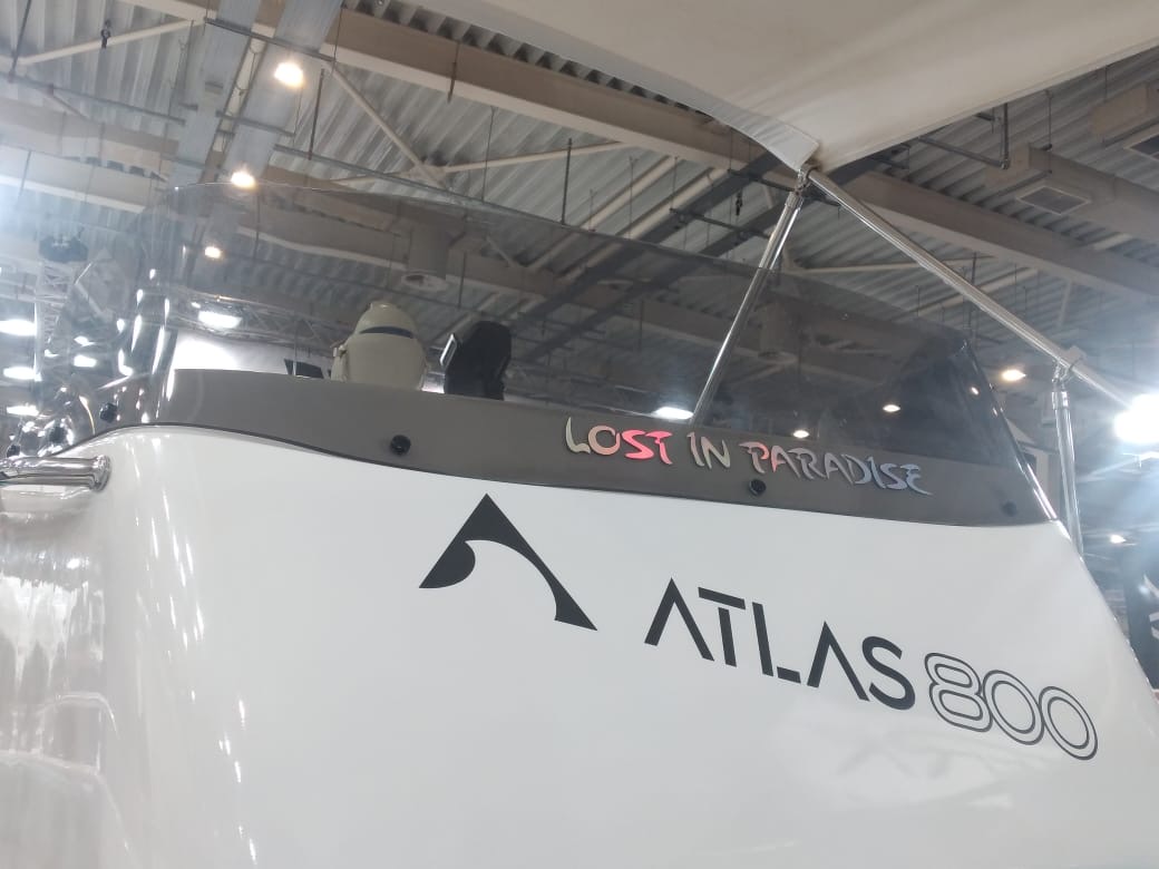 Batouni Marine — ATLAS 800 — Lost Paradise