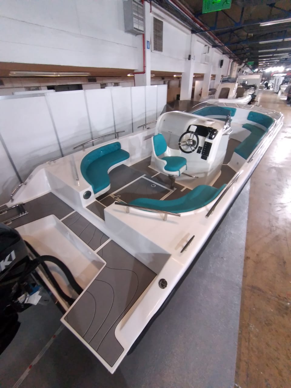 Batouni Marine — ATLAS 800 — σκαρί